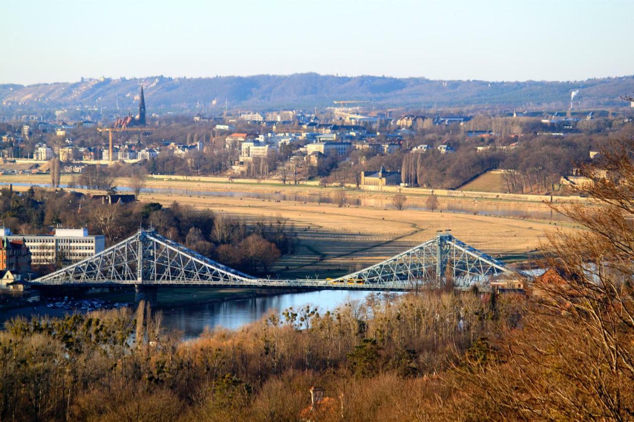 Ferienwohnung Natur Und Kunst Dresden Bagian luar foto
